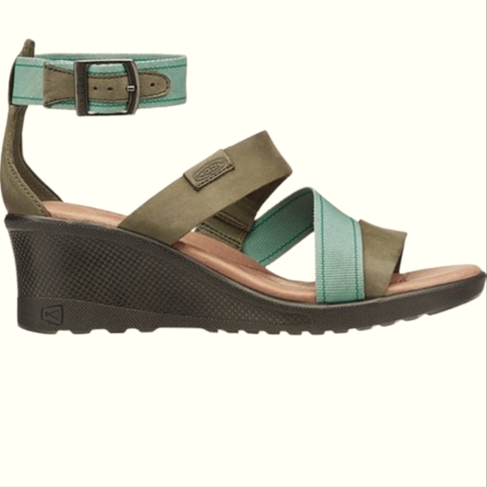 Keen Sandals. Size 8